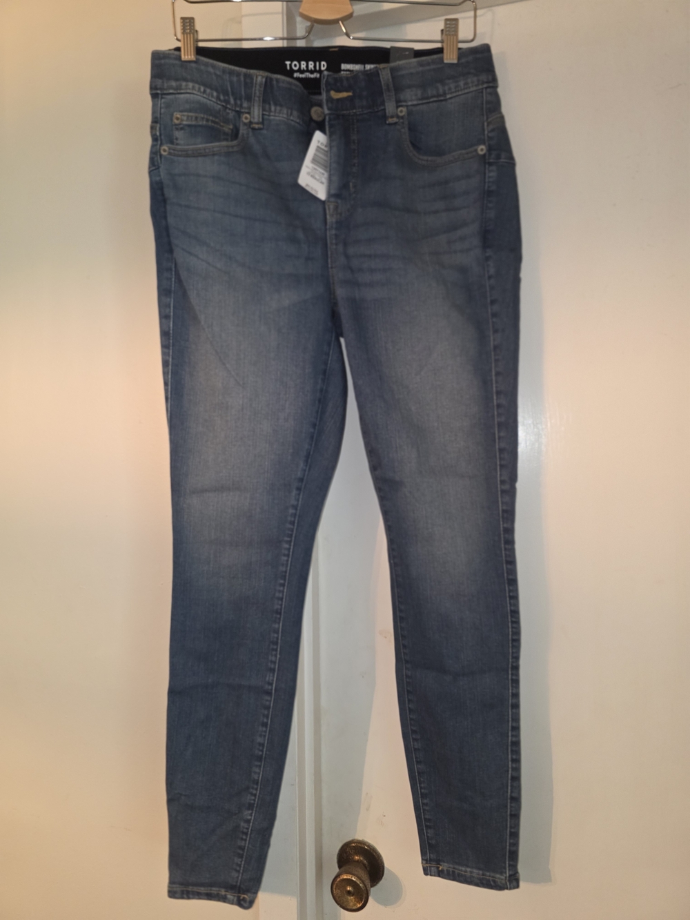 torrid Slim Stretch Skinny Jeans in Mid Blue Wash